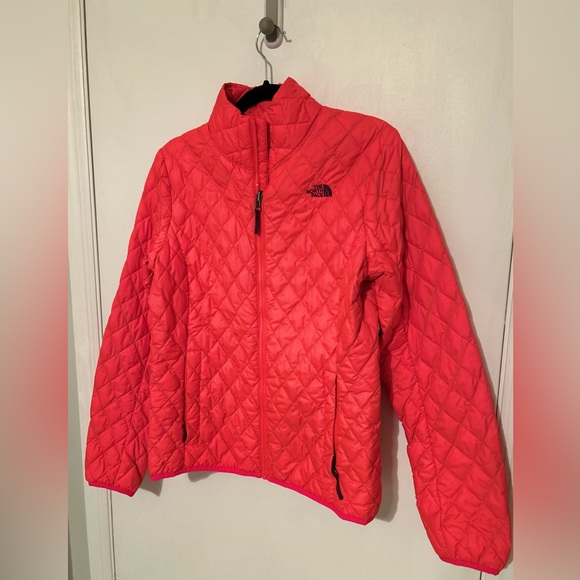 NWOT! North Face Jacket - Picture 3 of 4